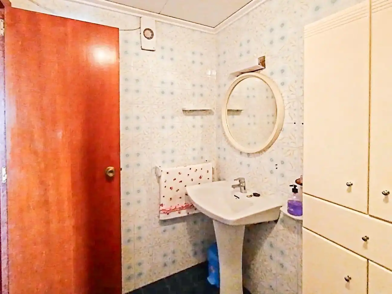 Bany de Apartament en venda en Miramar amb Terrassa, Moblat i Piscina comunitària