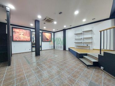 Local comercial en alquiler en Centro