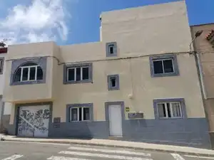 Vista exterior de Pis en venda en Santa María de Guía de Gran Canaria amb Moblat