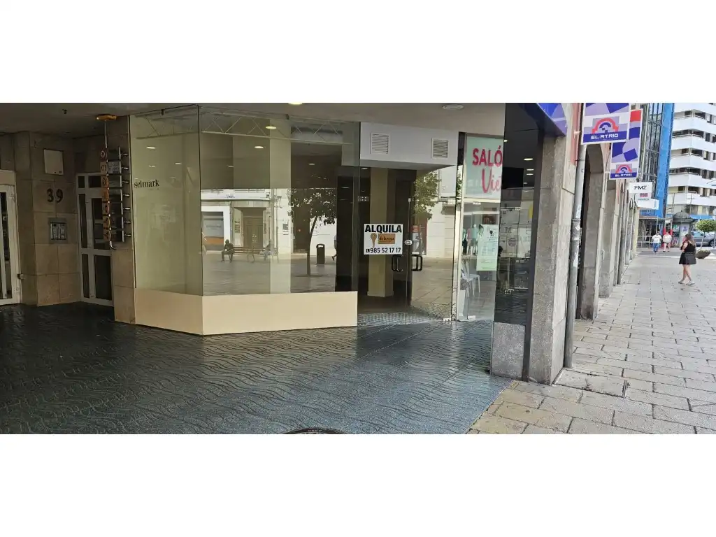 Business premises to rent in Calle De la Camara