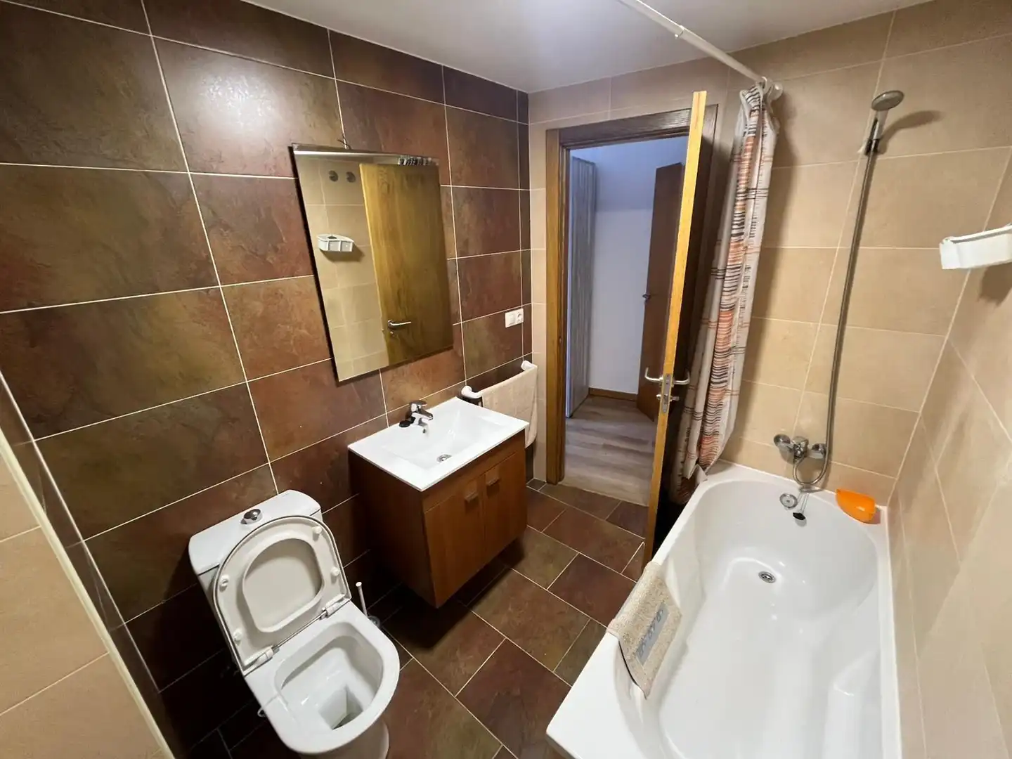 Baño de Piso en venta en Cee con Calefacción, Trastero y Amueblado