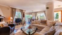 Living room of House or chalet for sale in Marbella  with Air Conditioner, Terrace and Swimming Pool