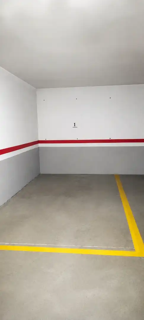 Parkplatz von Garage zur Miete in Arroyo de la Encomienda mit Alarm