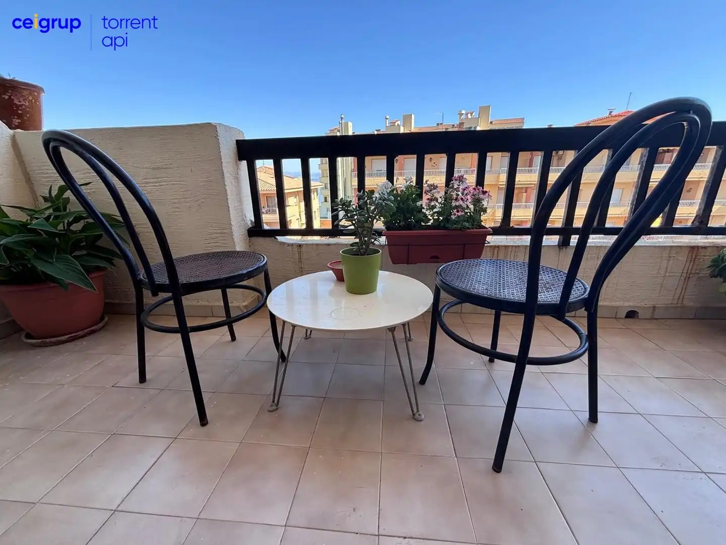 Terrasse von Dachboden zum Verkauf in L'Escala mit Klimaanlage und Terrasse