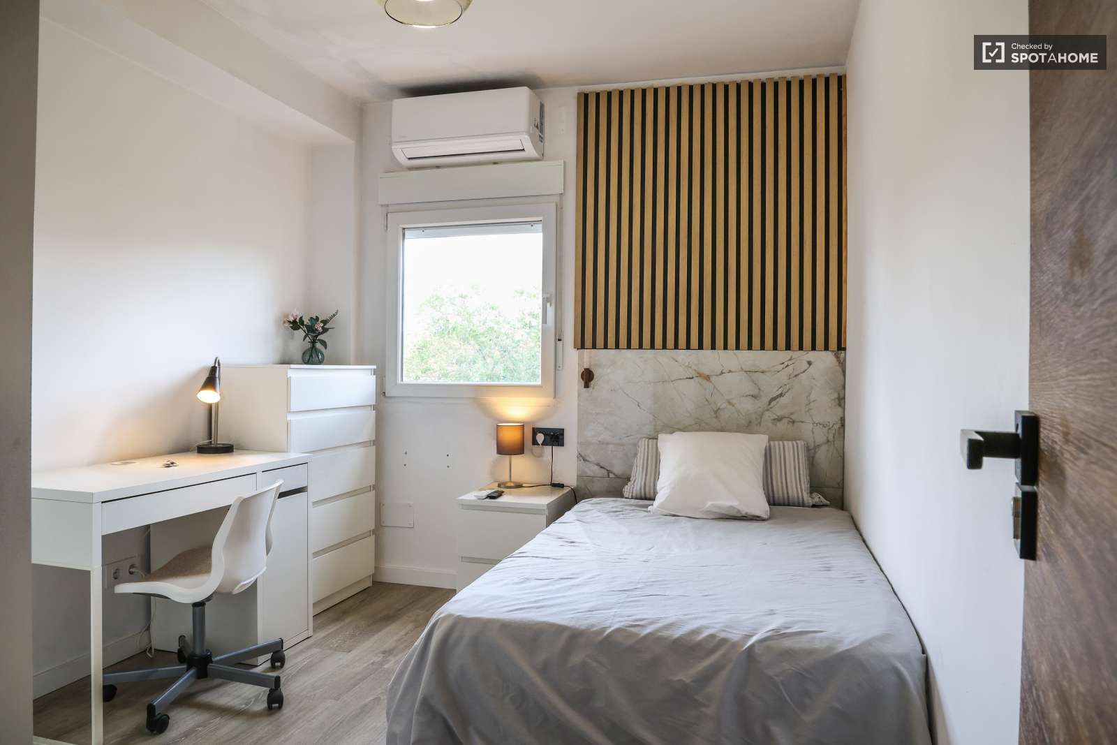 Dormitori de Pis per a compartir en  Madrid Capital amb Aire condicionat, Calefacció i Terrassa