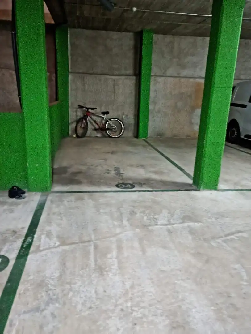 Parkplatz von Garage zum Verkauf in Barcelona