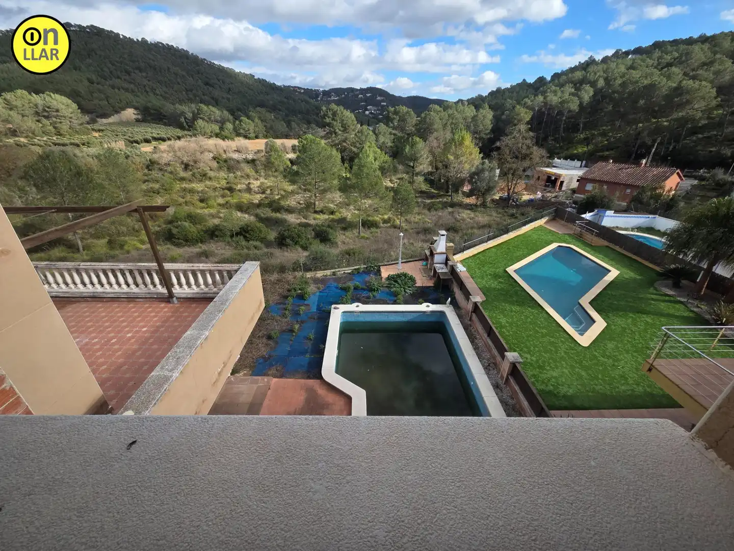 Piscina de Casa o xalet en venda en Canyelles amb Piscina comunitària
