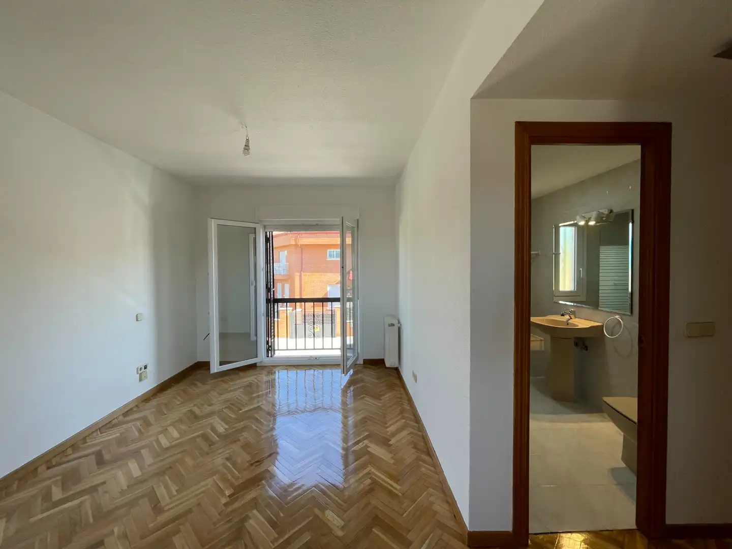 Habitación de Casa o chalet de alquiler en San Agustín del Guadalix con Aire acondicionado, Calefacción y Jardín privado