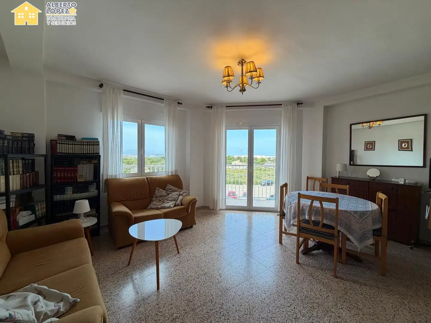 Living room of Flat for rent in Elche / Elx  with Terrace, Furnished and Balcony