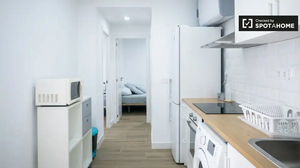 Kitchen of Flat for rent in Valencia  with Air Conditioner, Heating and Furnished