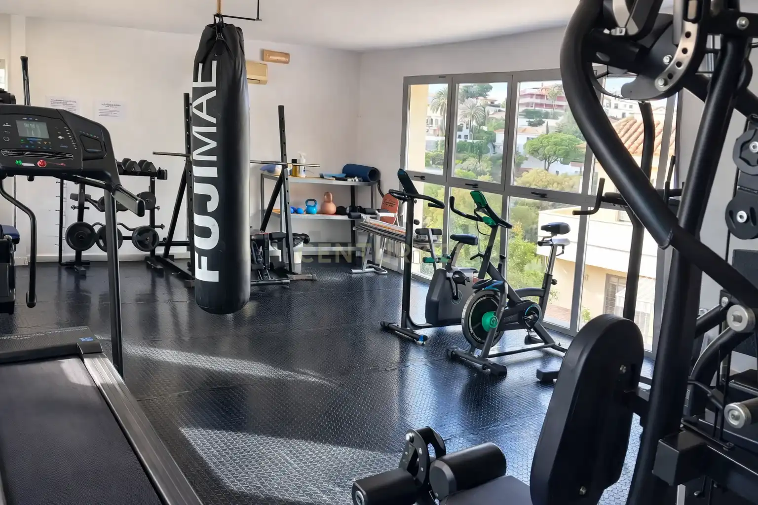 Apartamento en venta en Fuengirola con Jardín privado, Trastero y Piscina