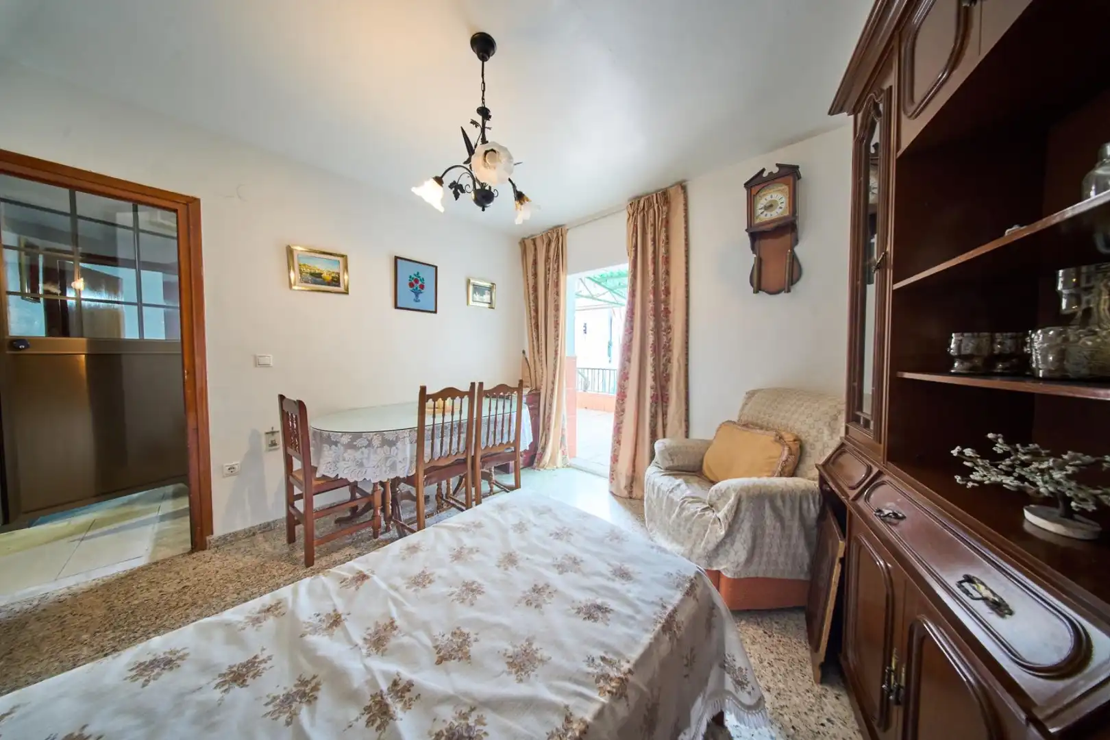 Dormitori de Casa o xalet en venda en Moclín