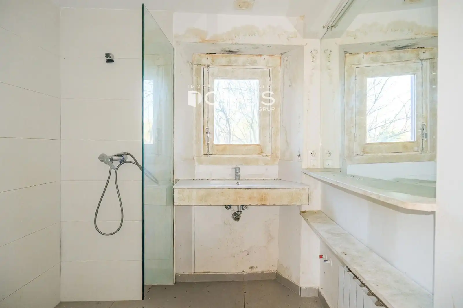 Bathroom of Country homes for sale in Besalú  with Private garden