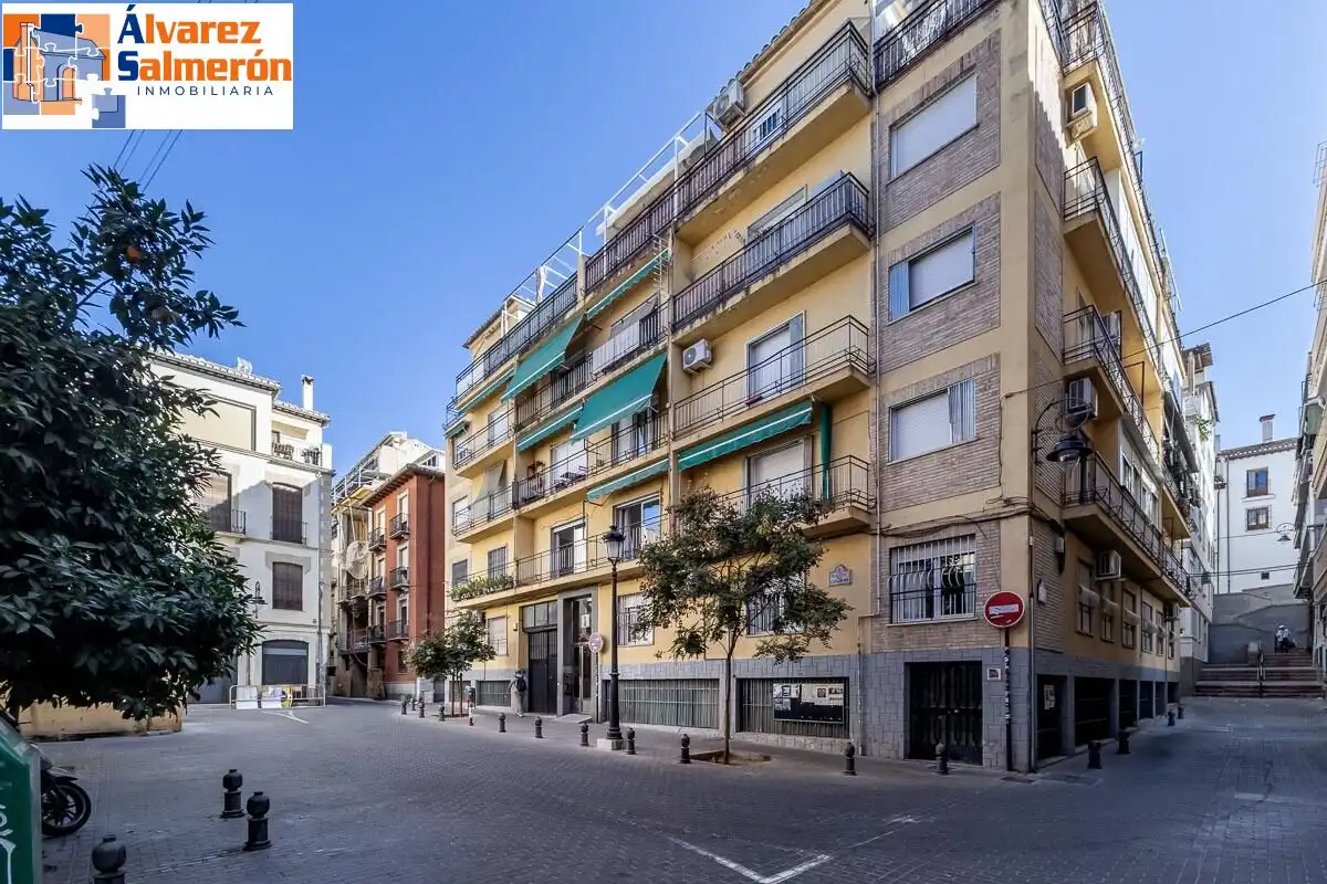 Piso con ascensor en venta en Centro