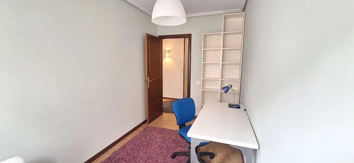 Bedroom of Flat for rent in Gijón   with Heating, Terrace and Swimming Pool