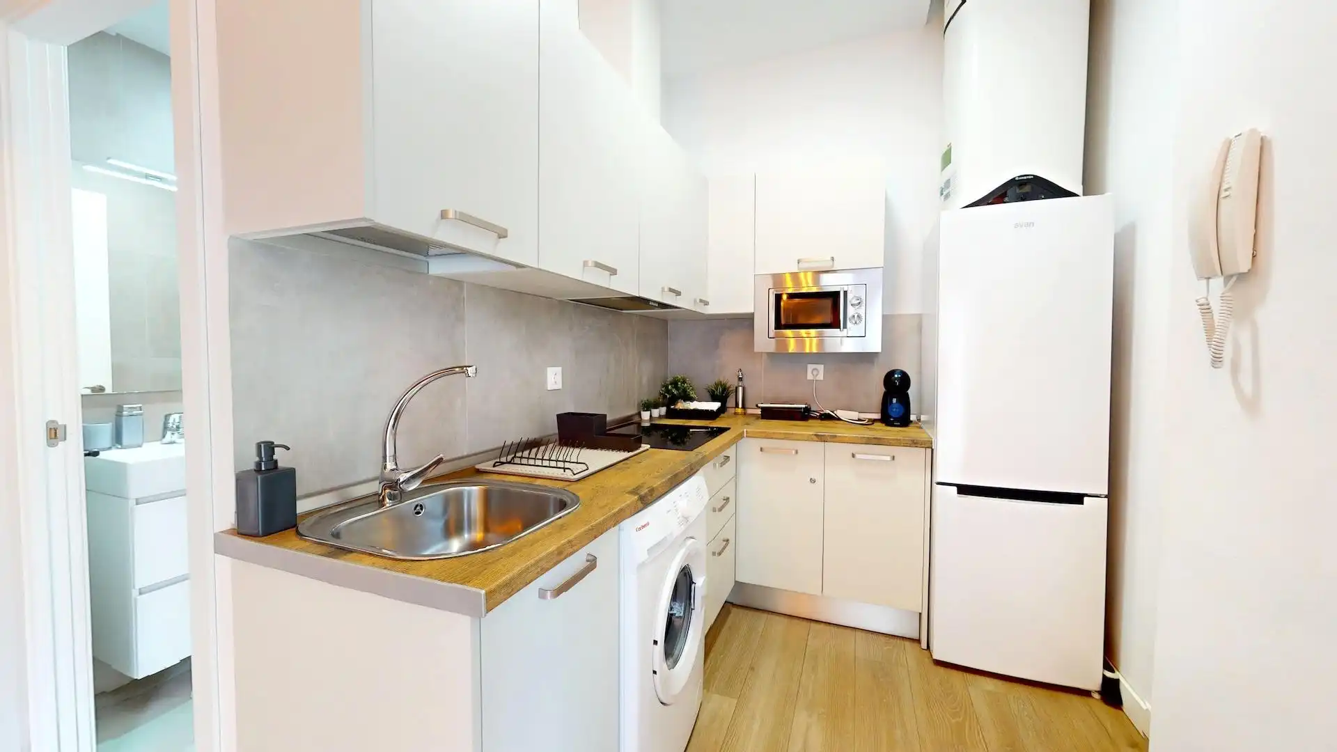 Kitchen of Flat for sale in Córdoba  with Air Conditioner, Heating and Furnished