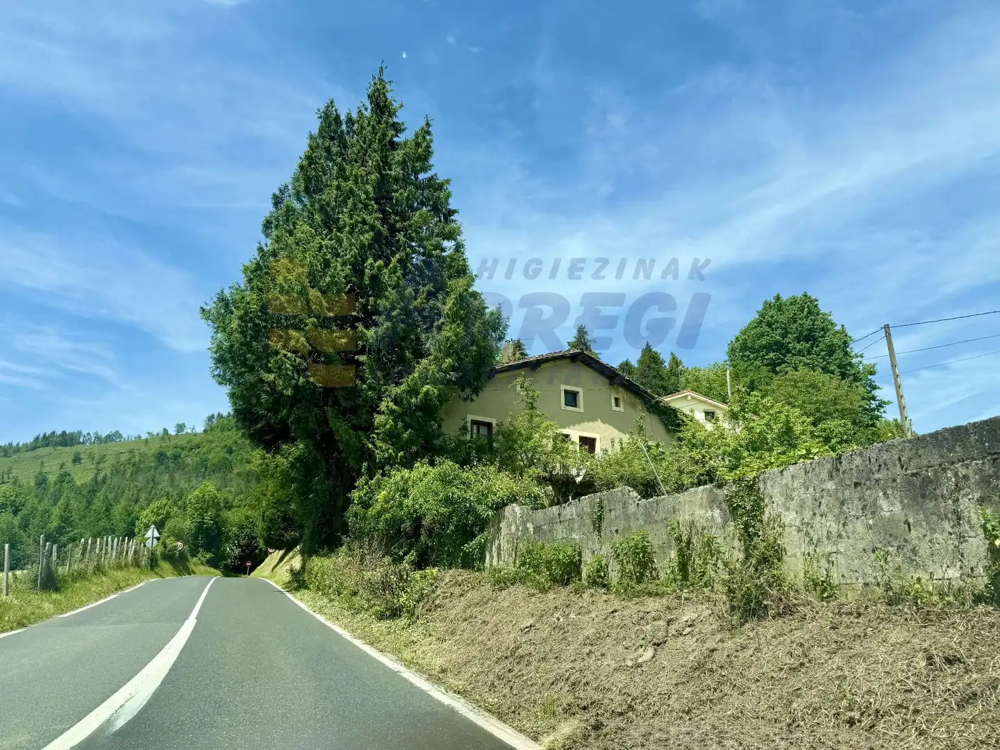 Houses for sale in Elgeta  with Private garden