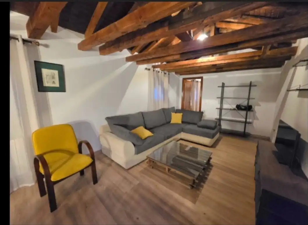 Wohnzimmer von Wohnung zur Miete in Toledo mit Klimaanlage, Heizung und Möbliert