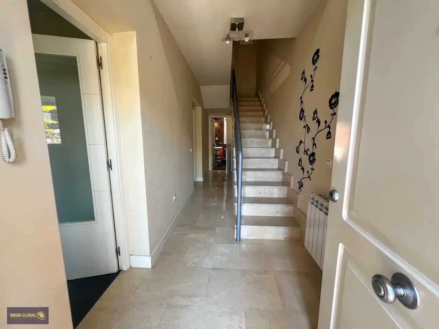 Semi-detached house with garden for sale in Calle Calle Mondalindo, imagen 7