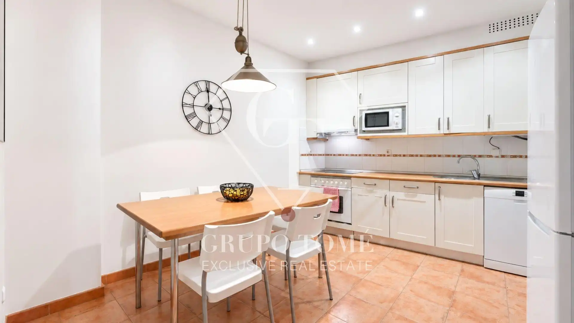 Cocina de Piso en venta en Donostia - San Sebastián  con Calefacción, Amueblado y Balcón