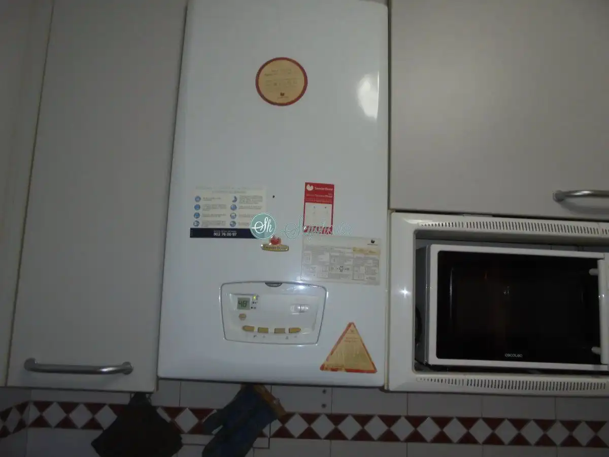Kitchen of Flat for sale in Segovia  with Heating, Parquet flooring and Storage room