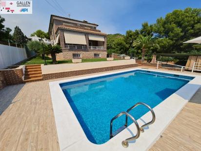 Piscina de Casa o xalet en venda en Benicasim / Benicàssim amb Calefacció, Jardí privat i Terrassa