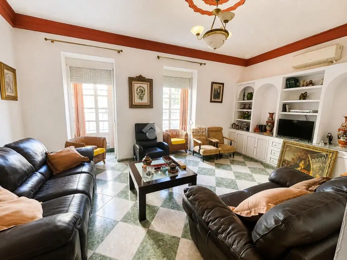 Sala d'estar de Casa o xalet en venda en San Fernando amb Aire condicionat