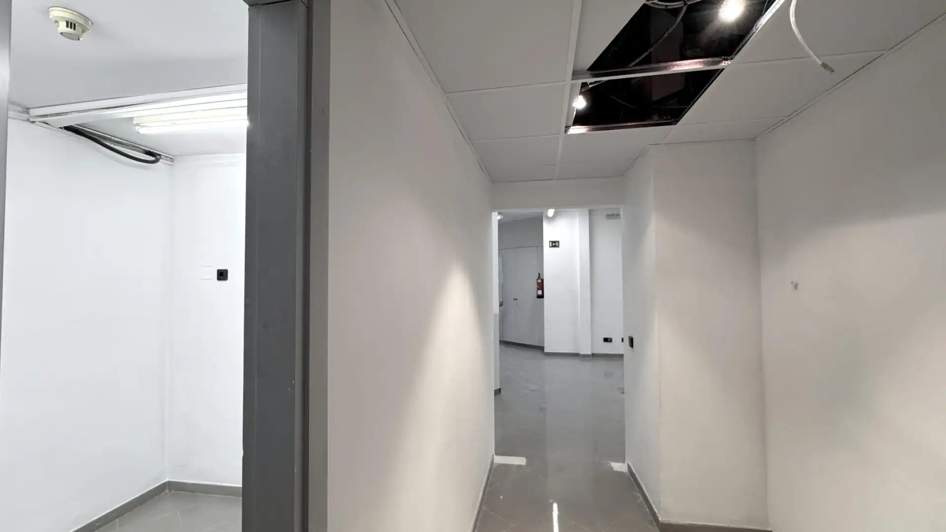 Local commercial à louer à Avenida JOSEP TARRADELLAS,DE, imagen 29