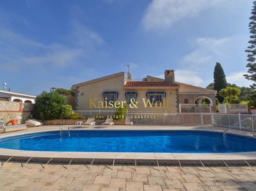 Haus mit Pool zum Verkauf in Maestro Serrano