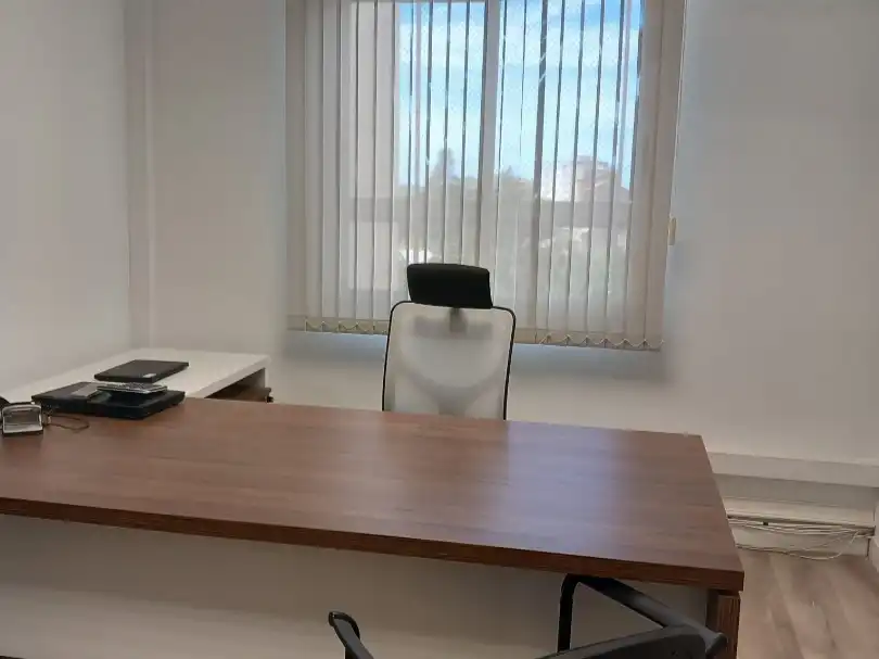 Office space with lift to rent in Carrer de Domenec Cardenal 2, imagen 9