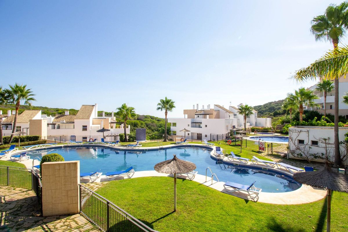 Jardí de Apartament en venda en La Alcaidesa amb Terrassa, Traster i Piscina comunitària