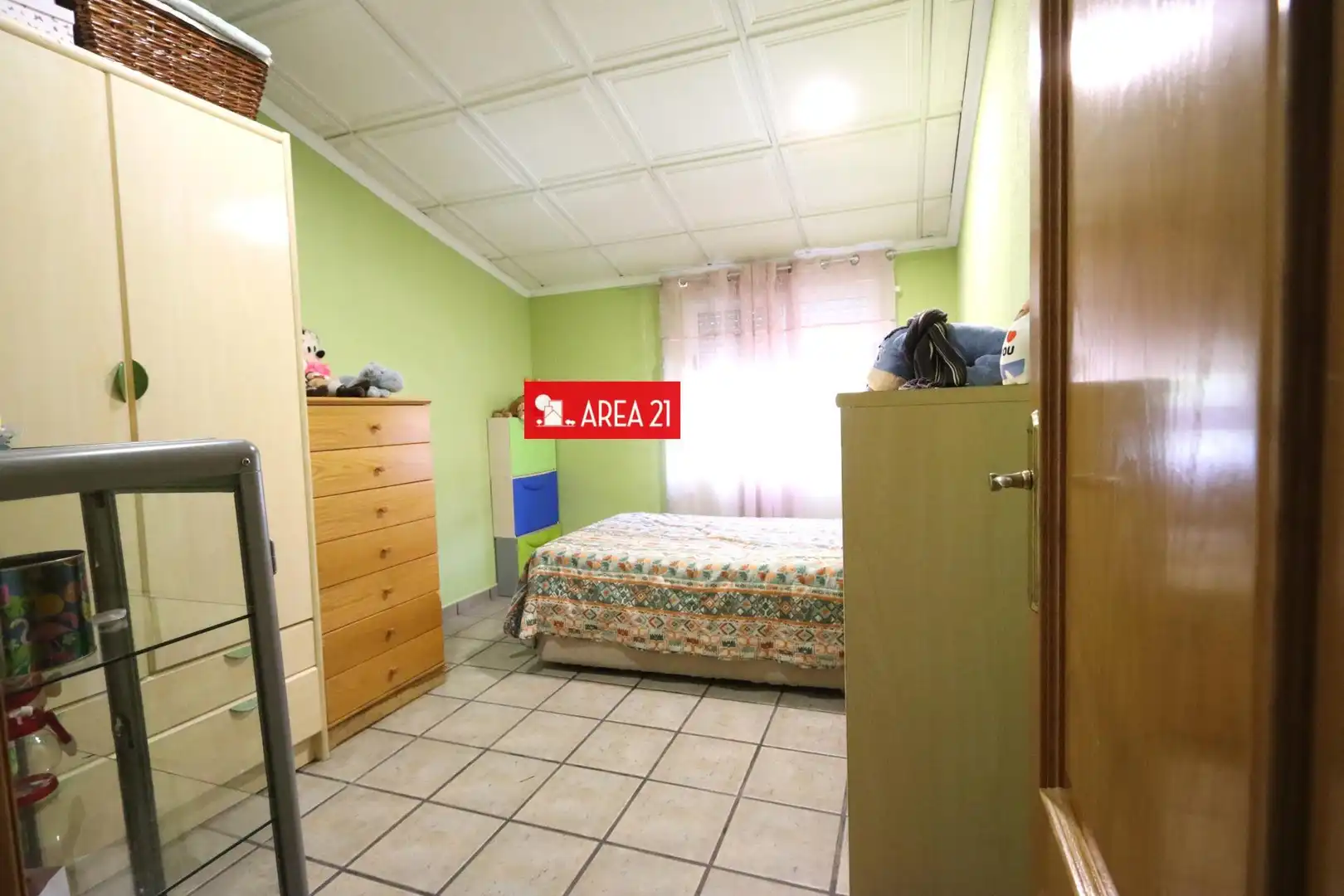 Habitación de Casa o chalet en venta en La Pobla de Vallbona con Aire acondicionado, Terraza y Trastero