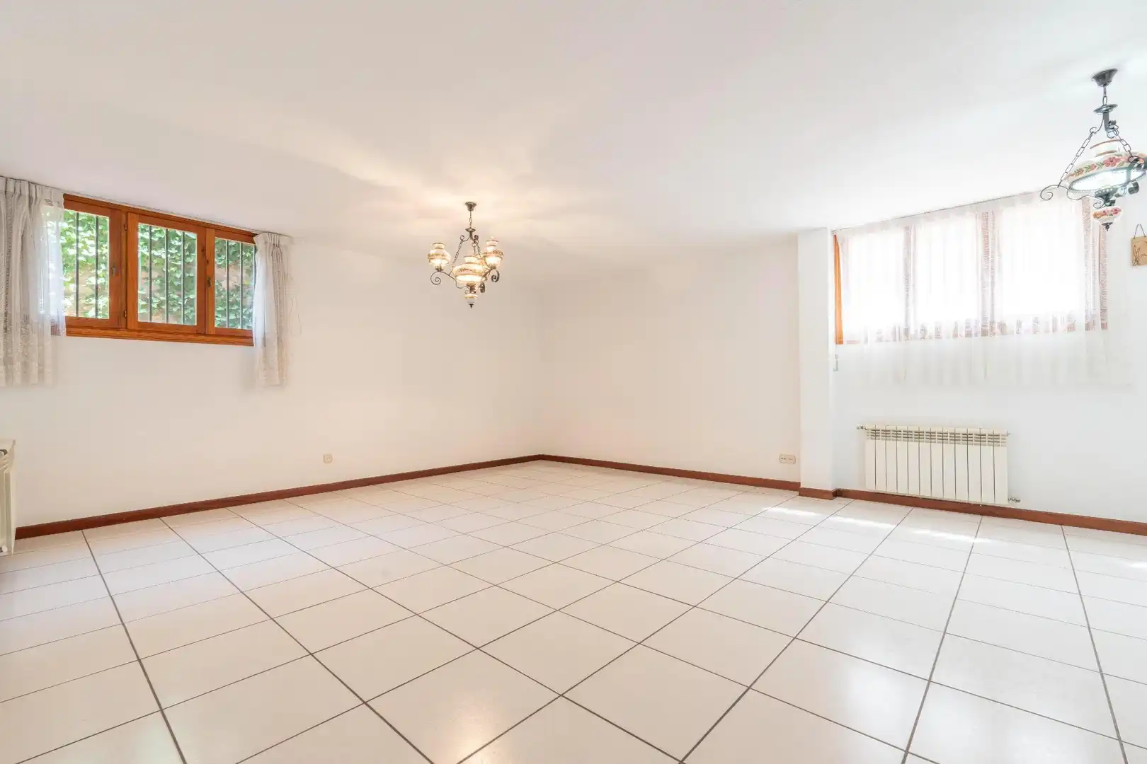 Casa aparellada amb piscina en venda a Avenida Europa, imagen 58