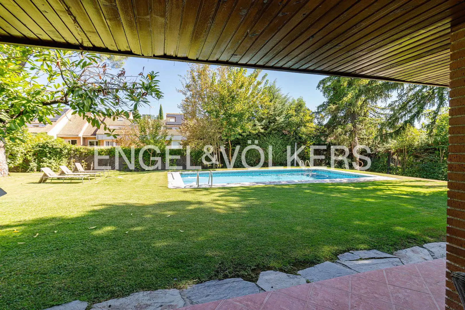 Swimming pool of Houses for sale in Zona Carretera del Plantío
