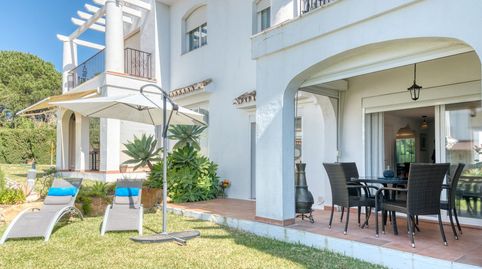 Foto 3 von Einfamilien-Reihenhaus zum Verkauf in La Duquesa, Manilva