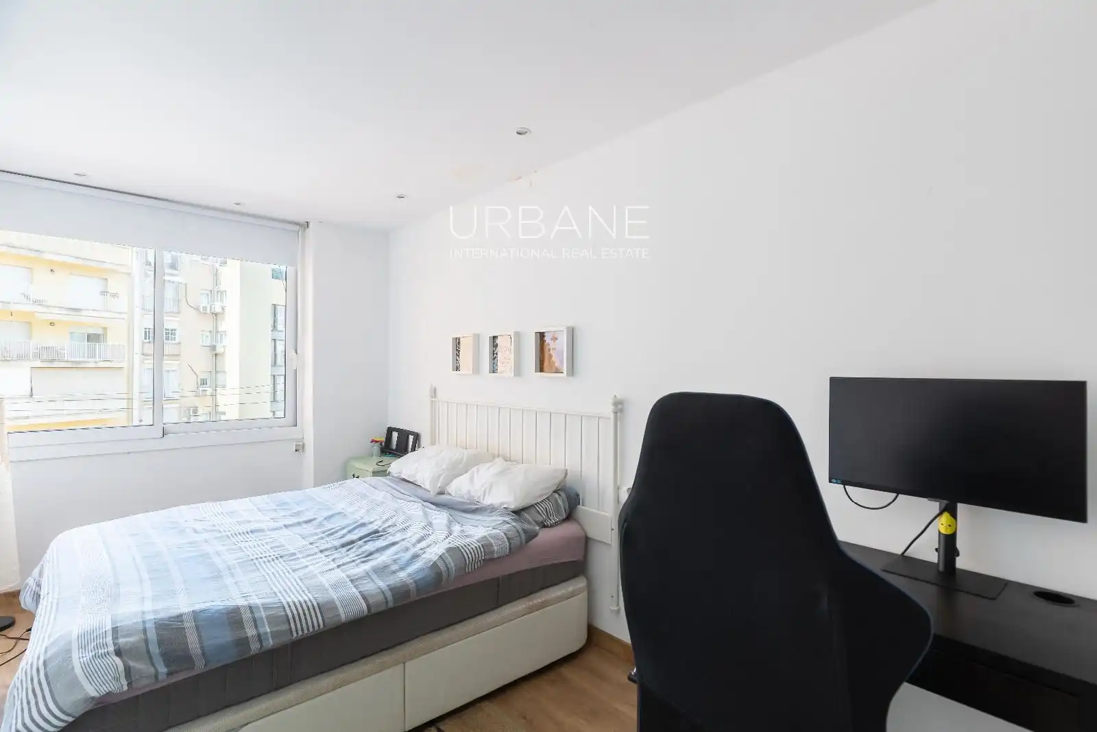 Schlafzimmer von Dachboden zum Verkauf in Barcelona mit Klimaanlage, Heizung und Terrasse