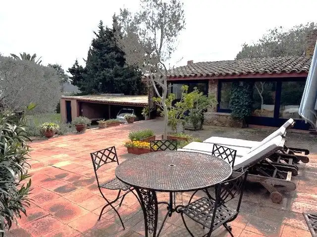 Casa rustica con giardino in vendita a Mont-ras, imagen 4