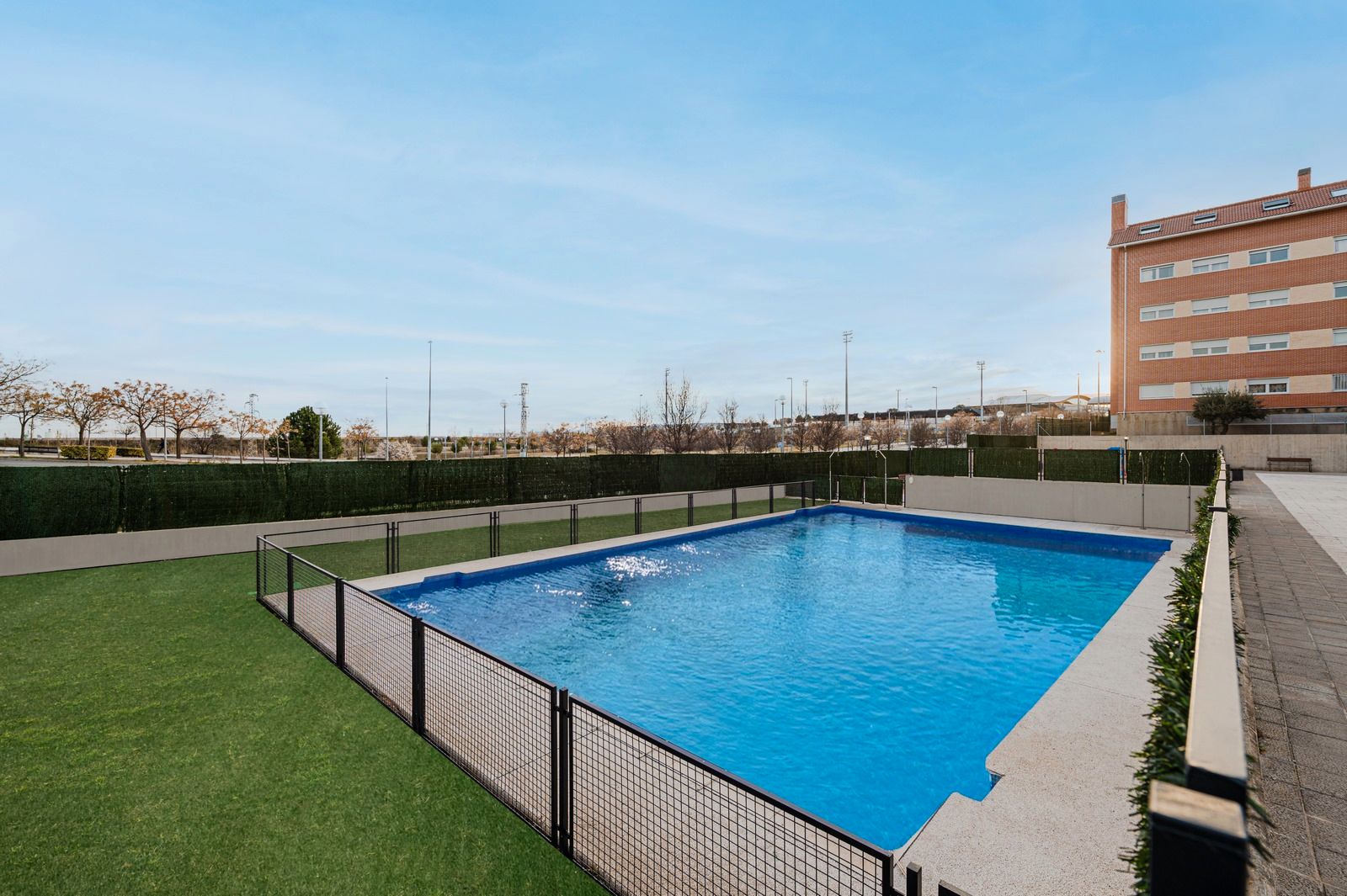 Swimming pool of Flat to rent in Colmenar Viejo  with Parquet flooring and Storage room