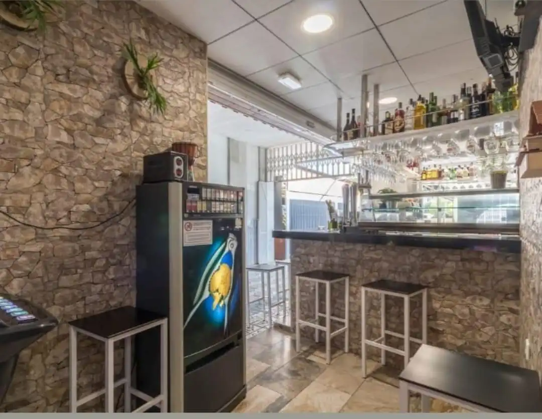 Geschaftsraum zum Verkauf in Alicante / Alacant mit Terrasse
