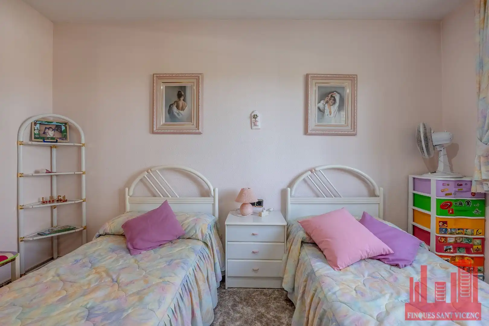 Habitación de Casa o chalet en venta en Sant Vicenç Dels Horts con Aire acondicionado, Calefacción y Terraza
