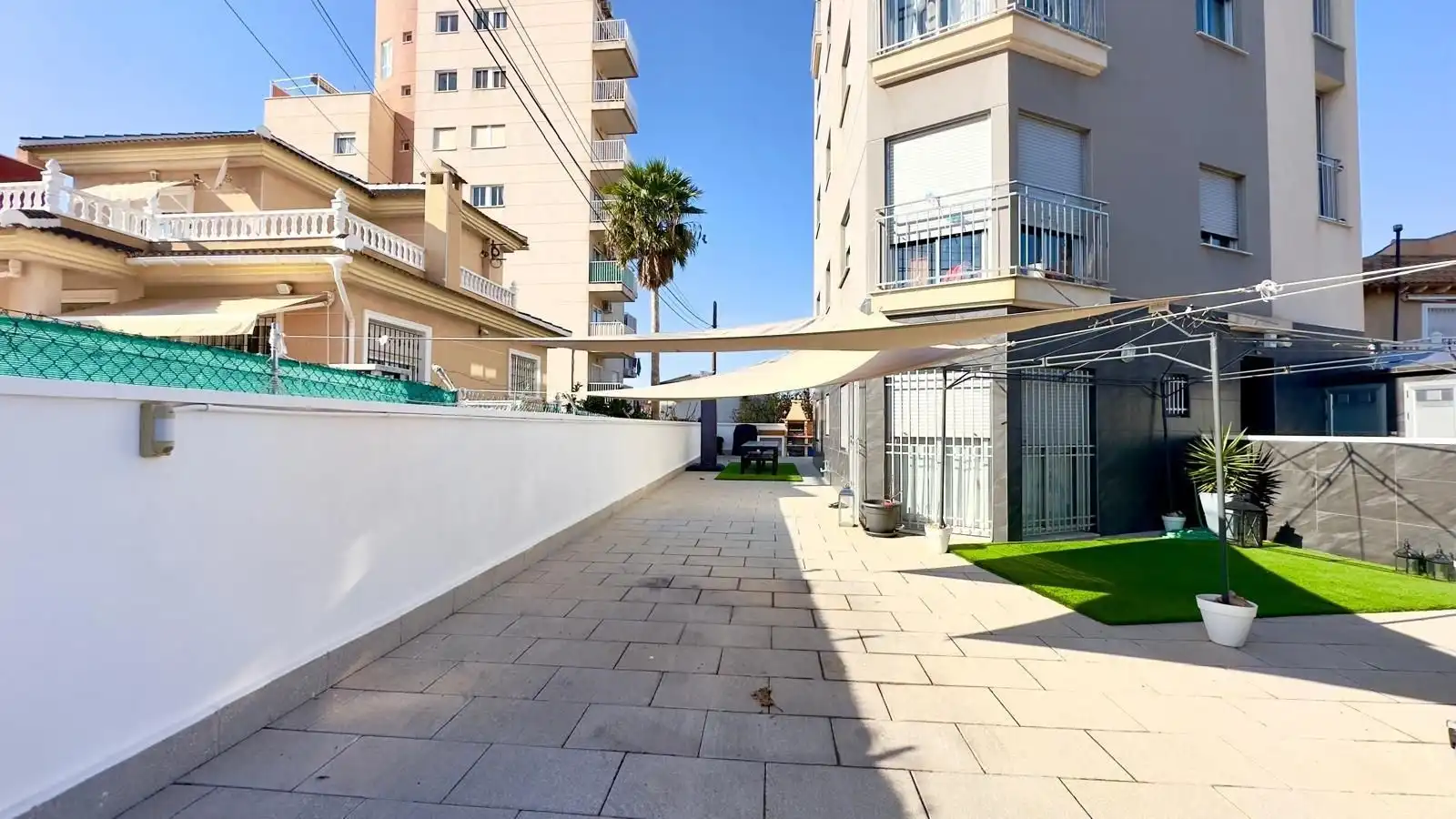 Außenansicht von Gebäude zum Verkauf in Torrevieja
