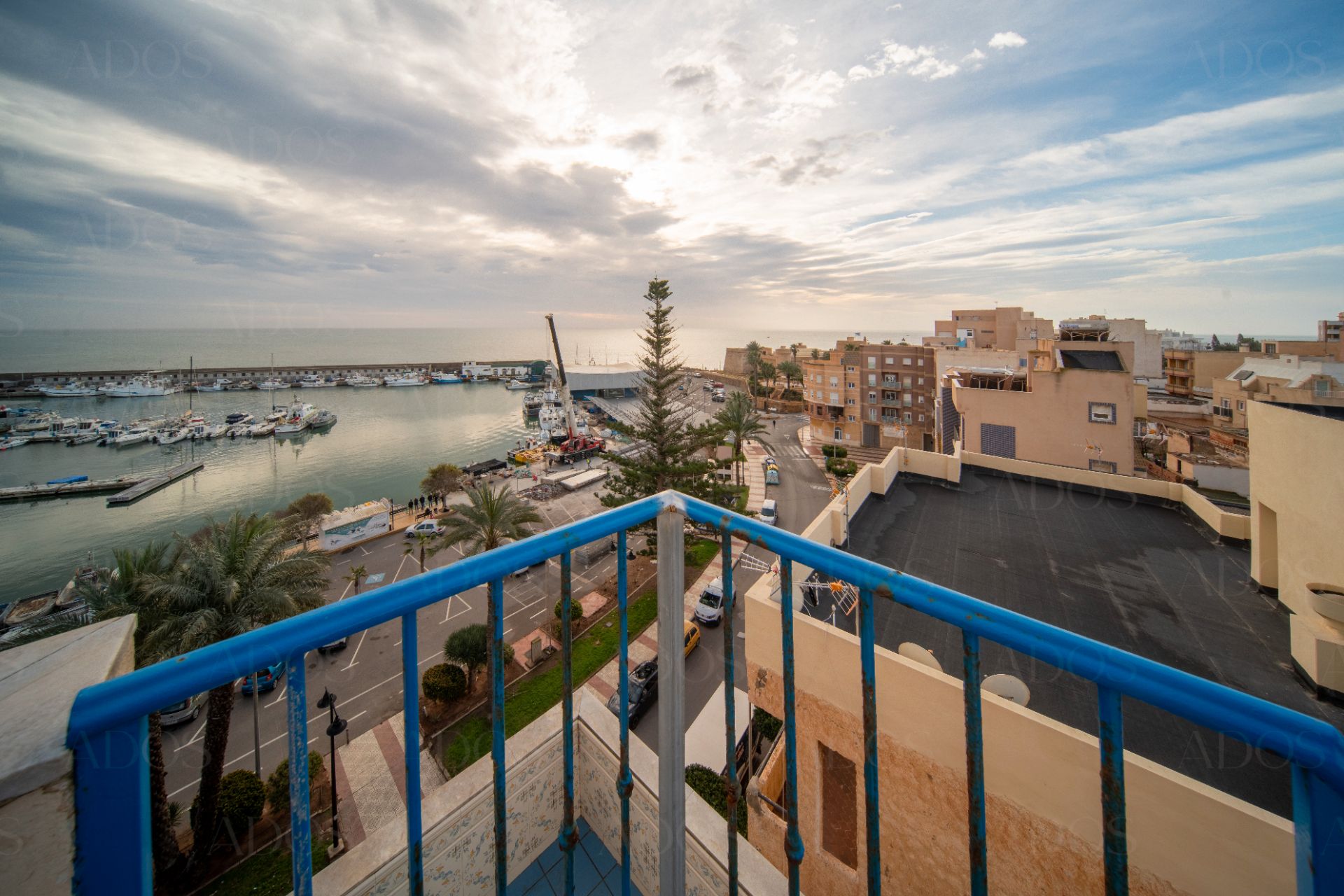 Terrassa de Àtic en venda en Roquetas de Mar amb Terrassa i Moblat