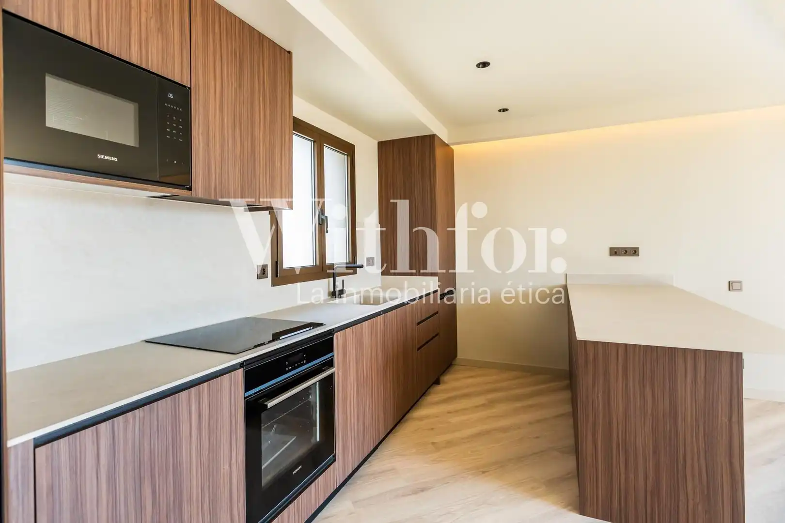 Cocina de Ático en venta en Barcelona con Calefacción, Terraza y Balcón