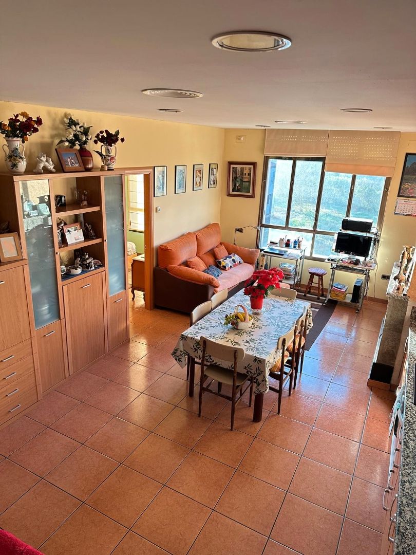 Sala d'estar de Casa o xalet en venda en Manresa amb Aire condicionat, Calefacció i Terrassa