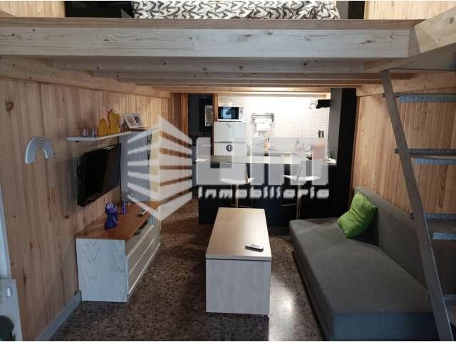 Premises for sale in Sagunto / Sagunt  with Air Conditioner, Terrace and Furnished