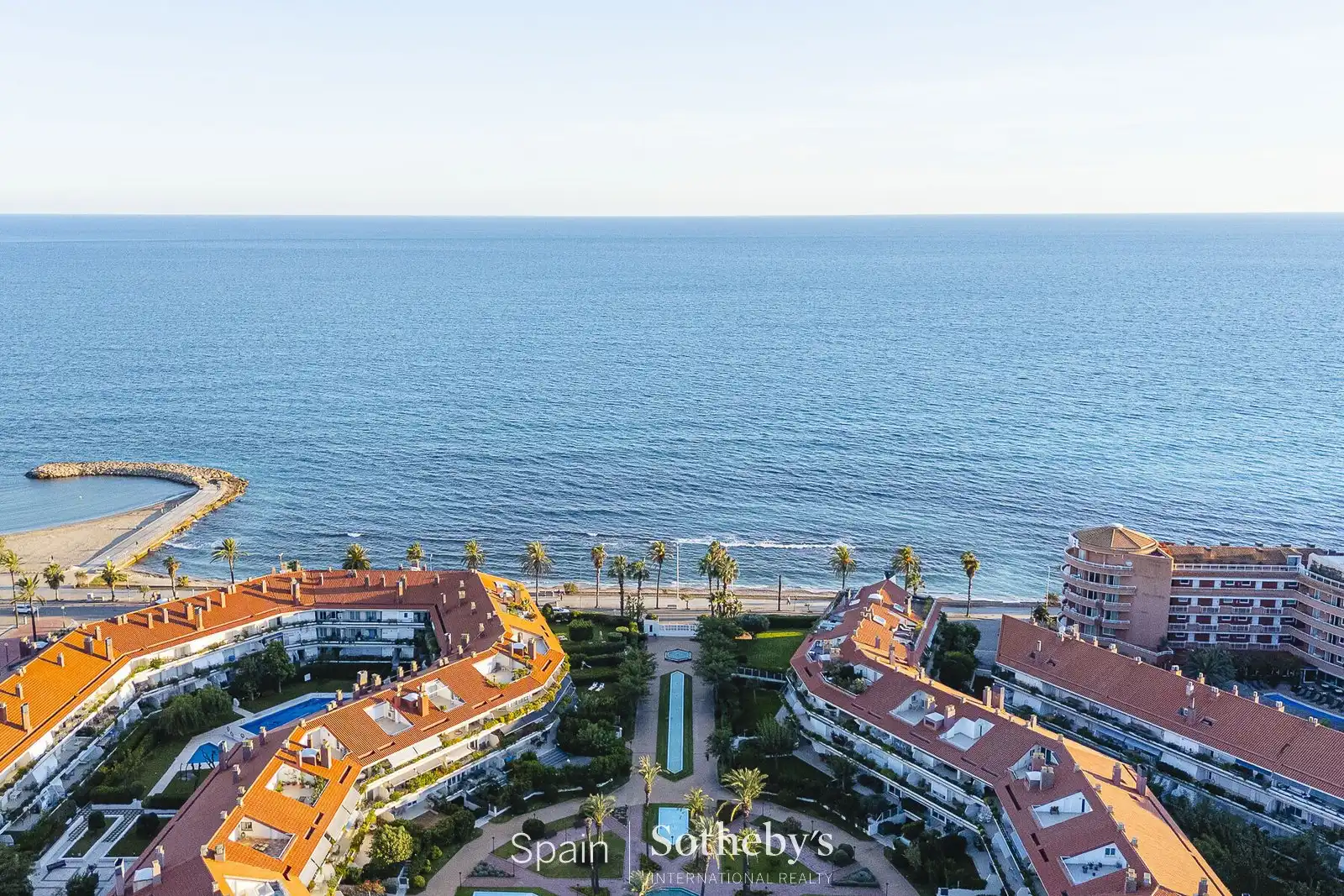 Exterior view of Apartments for sale in Sitges  with Air Conditioner, Storage room and Community pool