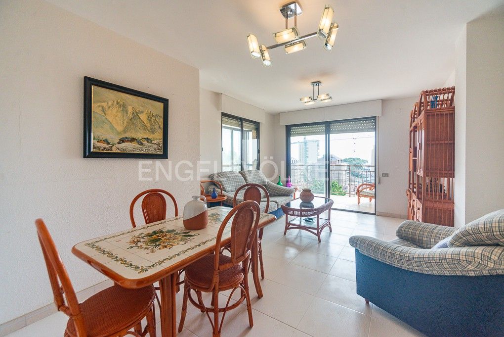 Sala d'estar de Apartament en venda en Benicasim / Benicàssim amb Aire condicionat, Calefacció i Traster