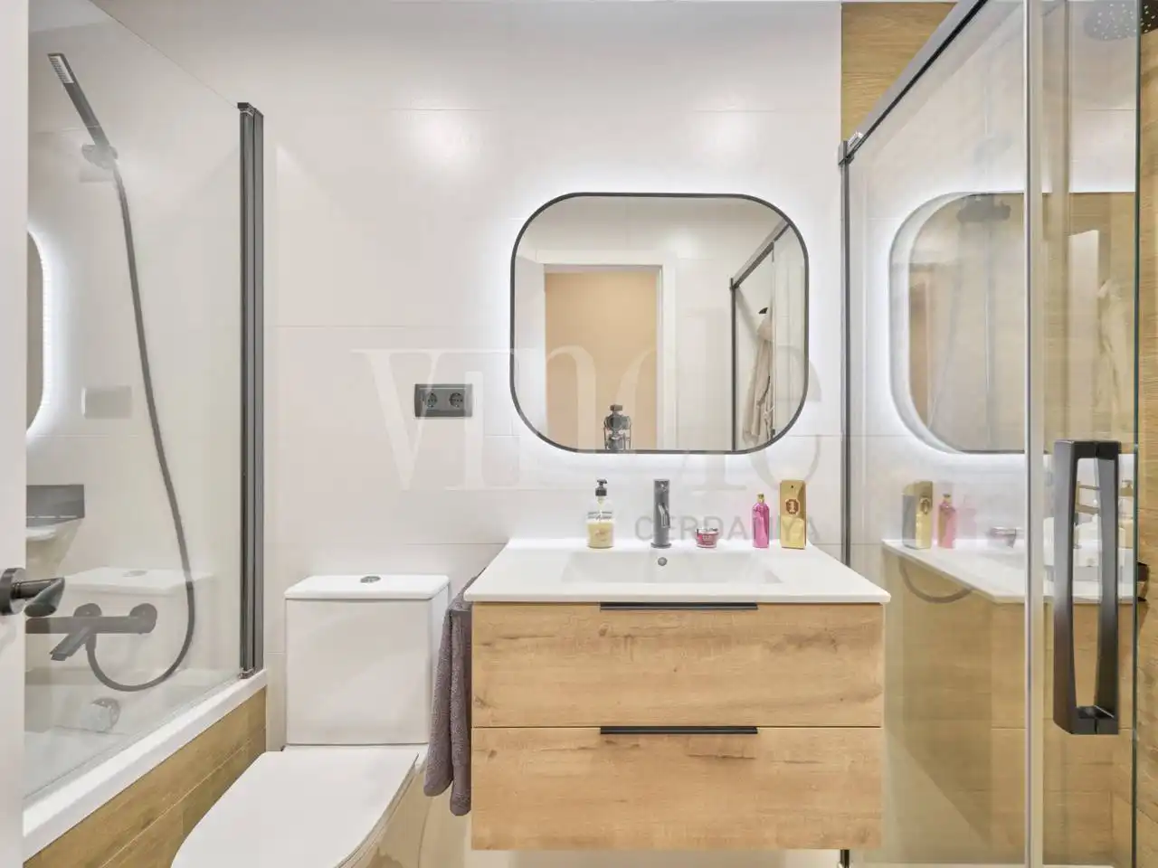 Badezimmer von Maisonette zum Verkauf in Puigcerdà mit Heizung, Parkett und Abstellraum