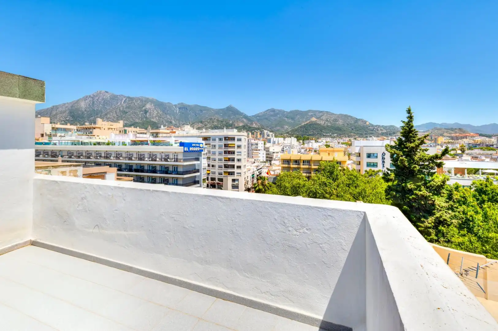 Exterior view of Attic for sale in Marbella  with Terrace
