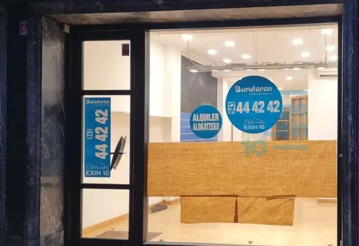 Business premises to rent in Centro - Mendibil - Santiago, imagen 2